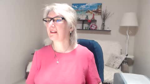 Snapshot of leilamays chatting on 05/01/26, 02:05 Leila Kinky online show from 05/01/26, 02:05