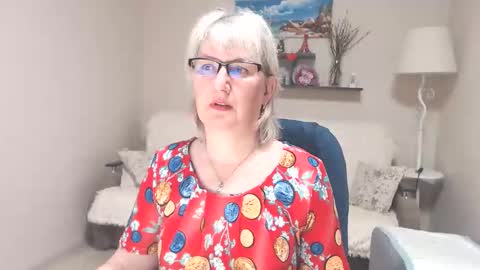 Snapshot of leilamays chatting on 05/24/26, 05:23 Leila Kinky online show from 05/24/26, 05:23