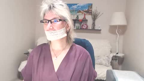 Snapshot of leilamays chatting on 05/30/26, 03:03 Leila Kinky online show from 05/30/26, 03:03