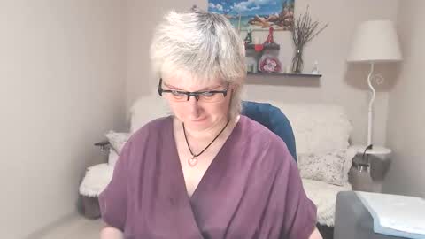 Snapshot of leilamays chatting on 05/31/26, 04:09 Leila Kinky online show from 05/31/26, 04:09