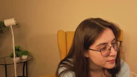 Luna online show from 10/14/25, 01:23