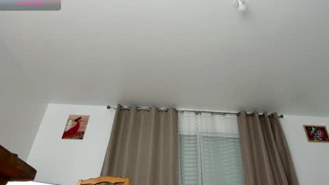 Snapshot of lelena1319 chatting on 01/04/25, 08:16 YOUR ELENA online show from 01/04/25, 08:16