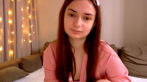 Snapshot of lelia_vibe chatting on 11/19/25, 01:16 Lelia online show from 11/19/25, 01:16