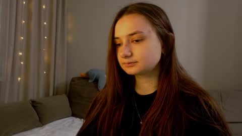 Snapshot of lelia_vibe chatting on 03/01/26, 05:26 Lelia online show from 03/01/26, 05:26