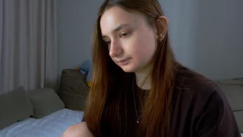 Snapshot of lelia_vibe chatting on 03/05/26, 05:42 Lelia online show from 03/05/26, 05:42