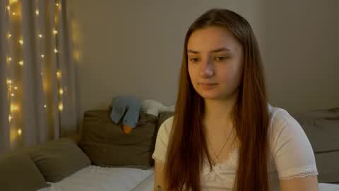 Snapshot of lelia_vibe chatting on 03/09/26, 03:16 Lelia online show from 03/09/26, 03:16