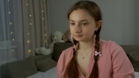 Lelia online show from 04/27/26, 05:00