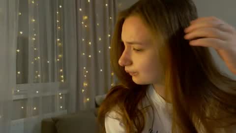 Lelia online show from 04/30/26, 12:17