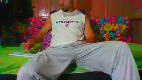 Snapshot of lemao77 chatting on 11/01/25, 05:59 SEX MASTER online show from 11/01/25, 05:59