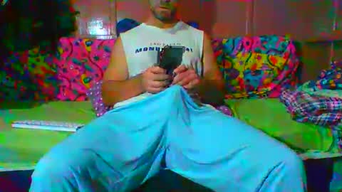 Snapshot of lemao77 chatting on 11/21/25, 02:32 SEX MASTER online show from 11/21/25, 02:32
