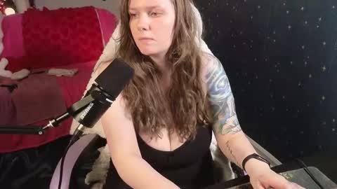 Junie 3 online show from 02/05/26, 11:31