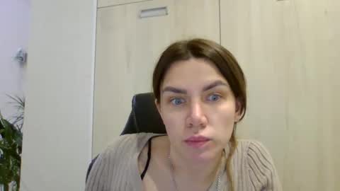 lena6122000 online show from 11/25/25, 06:52