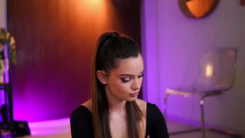 Lena Laurent online show from 03/16/26, 10:30