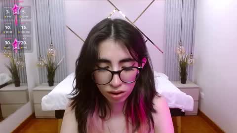 Lena online show from 11/06/25, 01:23