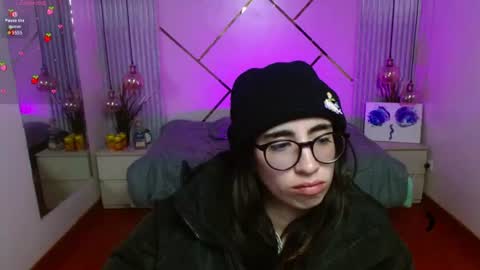 Lena online show from 07/04/26, 07:31