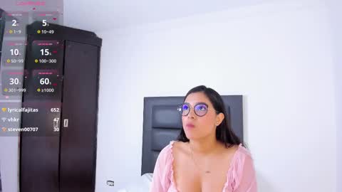 Snapshot of lena_rousseau chatting on 03/07/25, 08:34 Lena Rousseau  online show from 03/07/25, 08:34