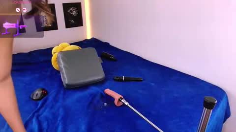 Lenaandwilliam online show from 02/04/26, 07:42