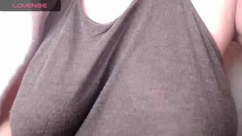 lenagolden online show from 03/08/25, 09:06