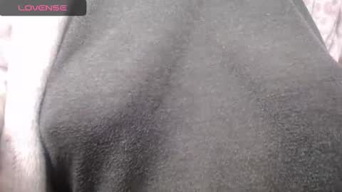 lenagolden online show from 12/14/25, 12:10