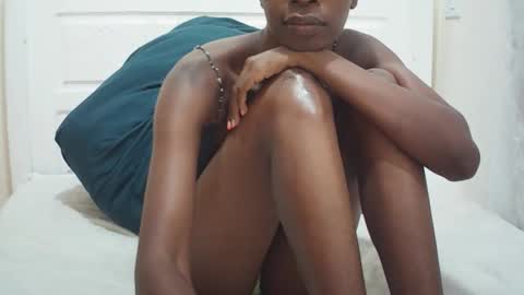 lenah6 online show from 11/05/25, 07:25