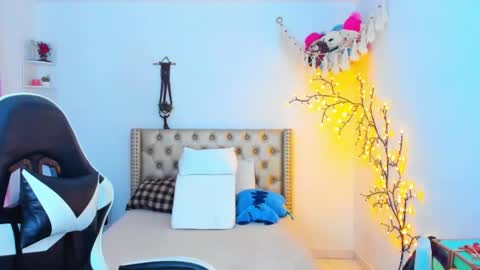 Lena  online show from 10/02/25, 12:56