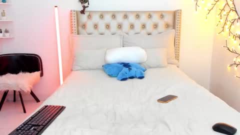 Lena  online show from 03/09/26, 02:04