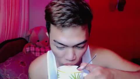 lena online show from 11/29/25, 08:50