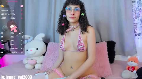 Snapshot of lenneval chatting on 02/22/25, 03:23 Val online show from 02/22/25, 03:23