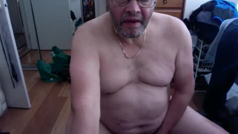 Snapshot of lennyfife chatting on 02/08/25, 04:25 Pussylicker online show from 02/08/25, 04:25
