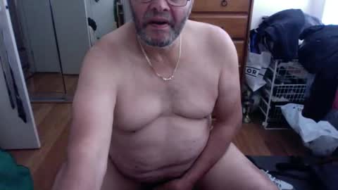Snapshot of lennyfife chatting on 02/19/25, 11:46 Pussylicker online show from 02/19/25, 11:46
