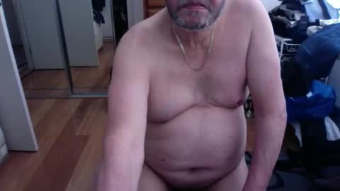 Snapshot of lennyfife chatting on 10/16/25, 03:40 Pussylicker online show from 10/16/25, 03:40