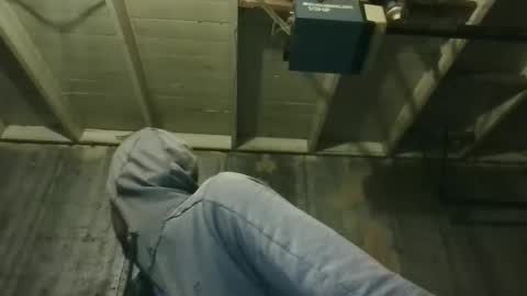 leo199984 online show from 04/23/26, 02:57