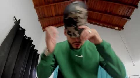 leo_carter1 online show from 02/22/26, 03:43