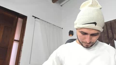 leo_carter1 online show from 02/27/26, 03:45