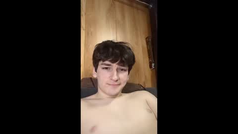 Snapshot of leo_cutie chatting on 12/13/25, 07:42 leo_cutie online show from 12/13/25, 07:42