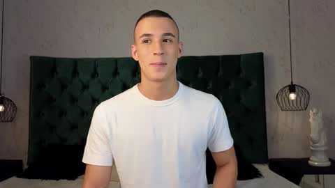 leo online show from 02/16/25, 02:42