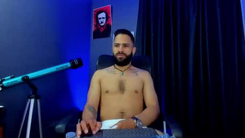 Snapshot of leo_diaz01 chatting on 12/29/24, 11:07 Leo  Diaz online show from 12/29/24, 11:07