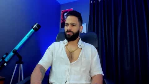Snapshot of leo_diaz01 chatting on 01/03/25, 10:51 Leo  Diaz online show from 01/03/25, 10:51