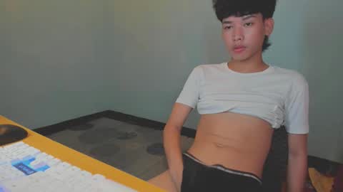 Leo online show from 10/05/25, 02:59