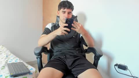 Leo Jones online show from 01/20/25, 10:04