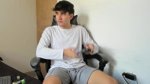 Leo Jones online show from 09/23/25, 03:15