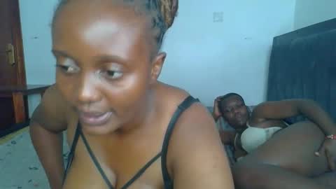 leo_kitty8 online show from 02/13/26, 11:28