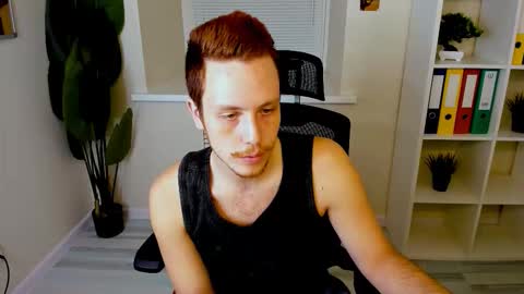 Leo online show from 10/20/25, 04:18