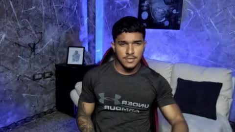 Leo independent model online show from 01/09/26, 02:14