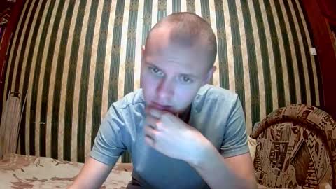 Snapshot of leo_timm chatting on 09/15/25, 11:16 leo_timm online show from 09/15/25, 11:16
