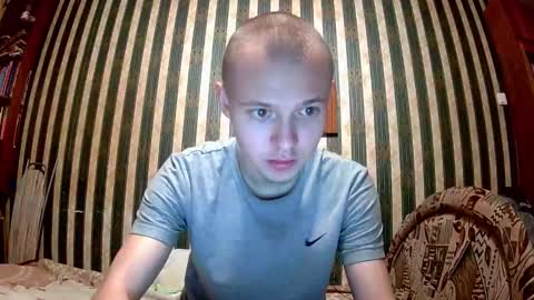 Snapshot of leo_timm chatting on 09/16/25, 11:17 leo_timm online show from 09/16/25, 11:17