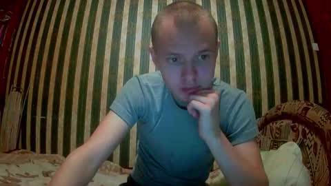 Snapshot of leo_timm chatting on 09/23/25, 02:47 leo_timm online show from 09/23/25, 02:47