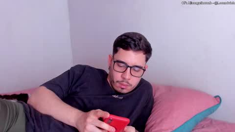 Carlos  Alissa. Help us to reach 100 likes  online show from 10/05/25, 05:44