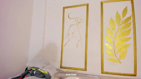 Snapshot of leodovina_16 chatting on 11/19/25, 01:00 Leo online show from 11/19/25, 01:00