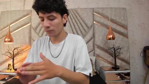 Leo online show from 02/22/26, 03:40